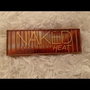 Urban Decay Naked Heat Palette
